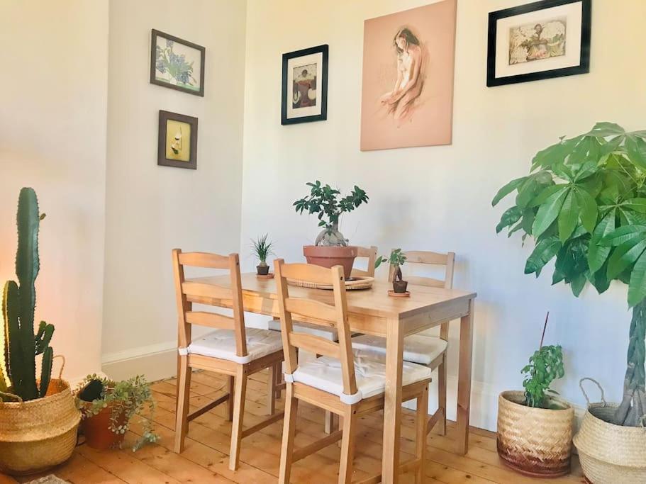 Cosy 2 Bedroom Flat In 에든버러 외부 사진