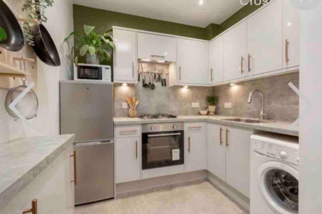 Cosy 2 Bedroom Flat In 에든버러 외부 사진